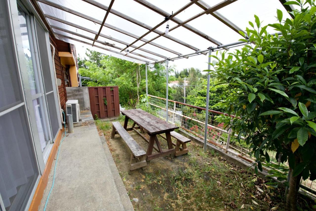 Apartamento にらい恩納　一本松 Onna Exterior foto